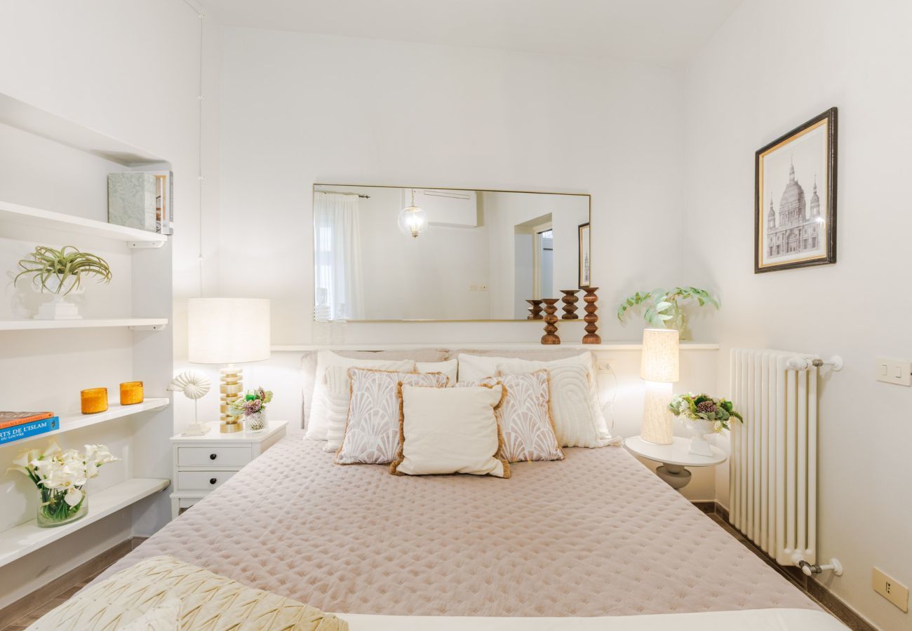 Appartamento a Lucca - The Hidden Alley Apartment