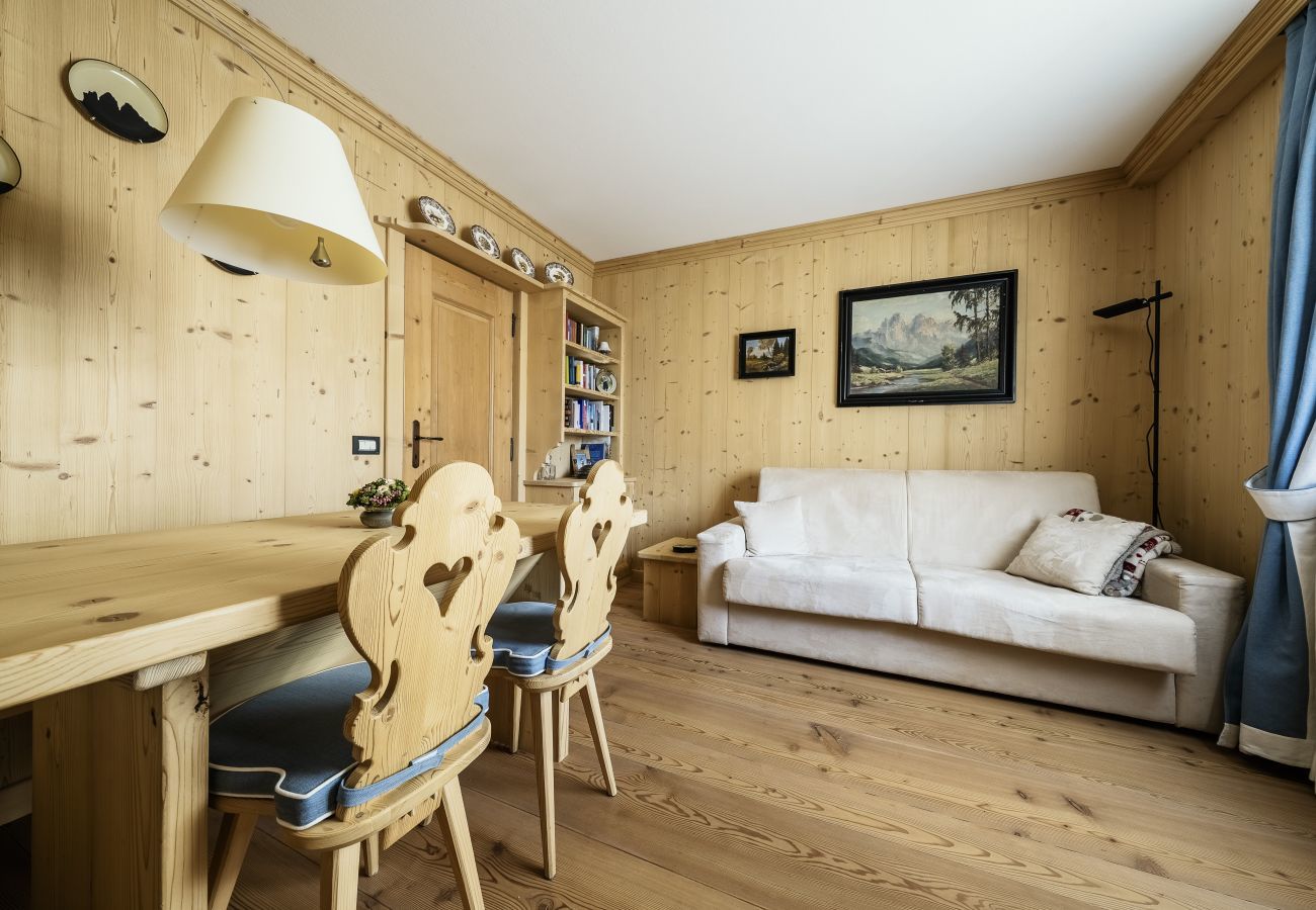 Appartamento a Cortina d´Ampezzo - Pecol Charming Apartment R&R