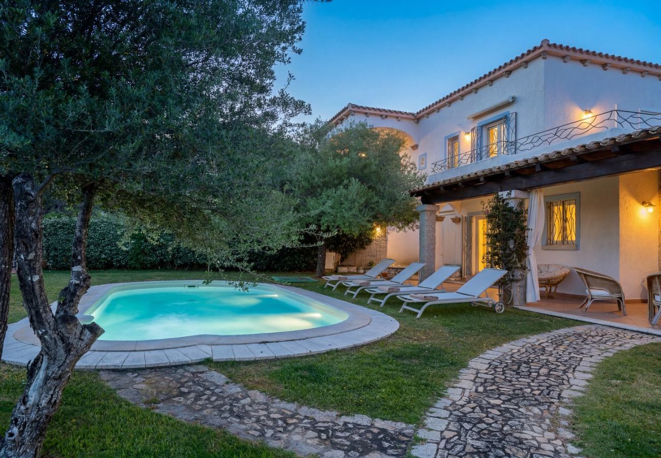 Villa a San Teodoro - Villa Luciva