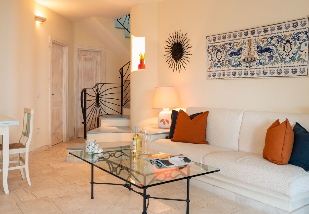 Villa a San Teodoro - Villa Luciva