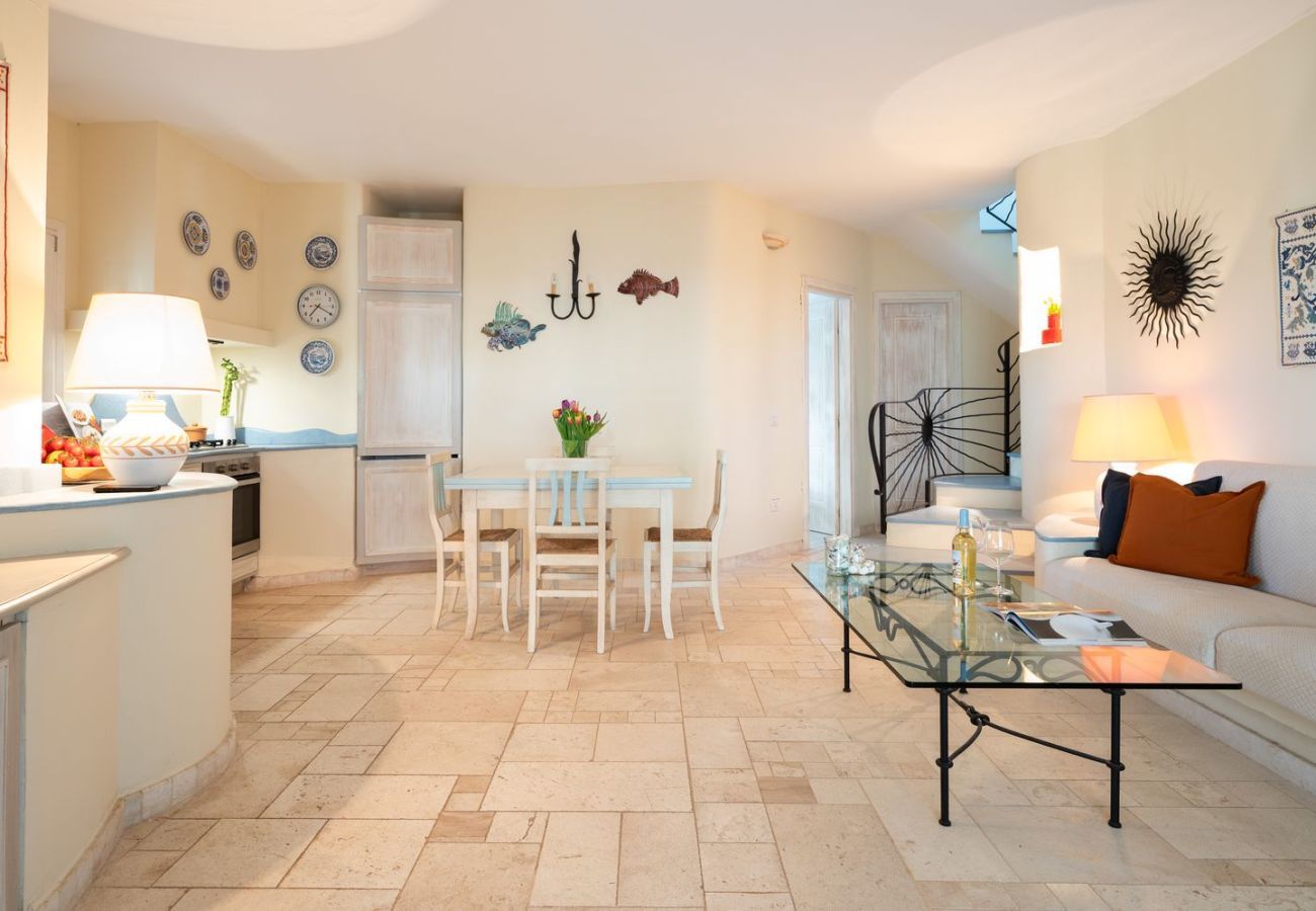 Villa a San Teodoro - Villa Luciva