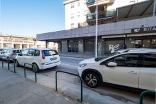 Lokal in Olbia - Gewerbefläche Olbia, 3 Fenster, zur Hauptstraße