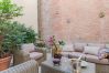 Ferienwohnung in Lucca - Vissi D'Arte, an Apartment with Garden