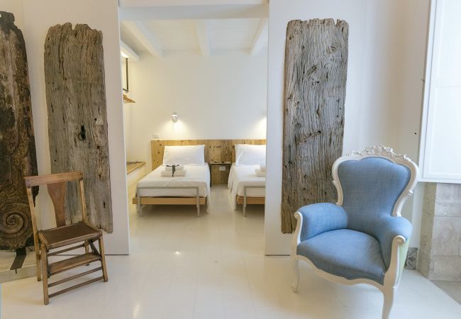 Ferienwohnung in Siracusa -  Dione  design apartments, due camere  da letto e terrazzo by Dimore in Sicily