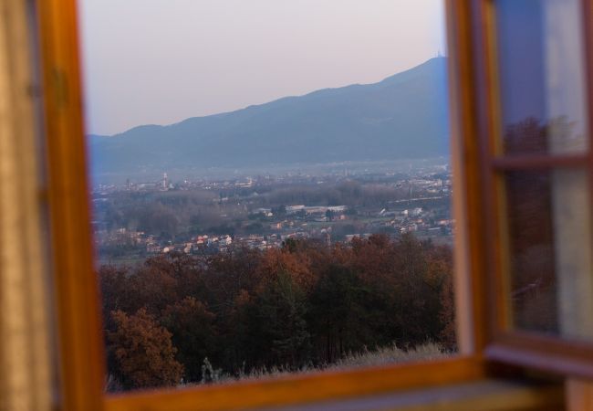 Villa in Lucca - Panoramisches 4 Schlafzimmer Bauernhaus mit privatem Pool in Lucca in der Nähe des Stadtzentrums