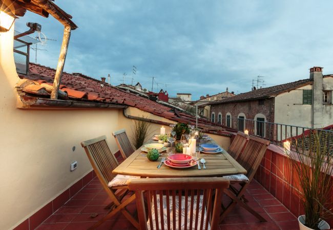 Ferienwohnung in Lucca - Terrazza Santa Croce Ferienwohnung in Lucca - Terrazza Santa Croce