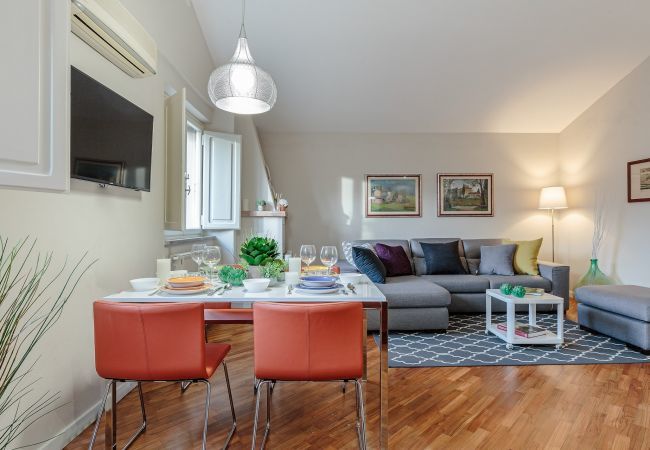 Ferienwohnung in Lucca - Terrazza Santa Croce Ferienwohnung in Lucca - Terrazza Santa Croce