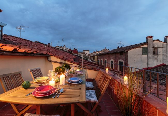 Ferienwohnung in Lucca - Terrazza Santa Croce Ferienwohnung in Lucca - Terrazza Santa Croce