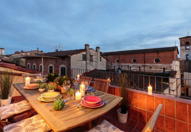 Ferienwohnung in Lucca - Terrazza Santa Croce Ferienwohnung in Lucca - Terrazza Santa Croce