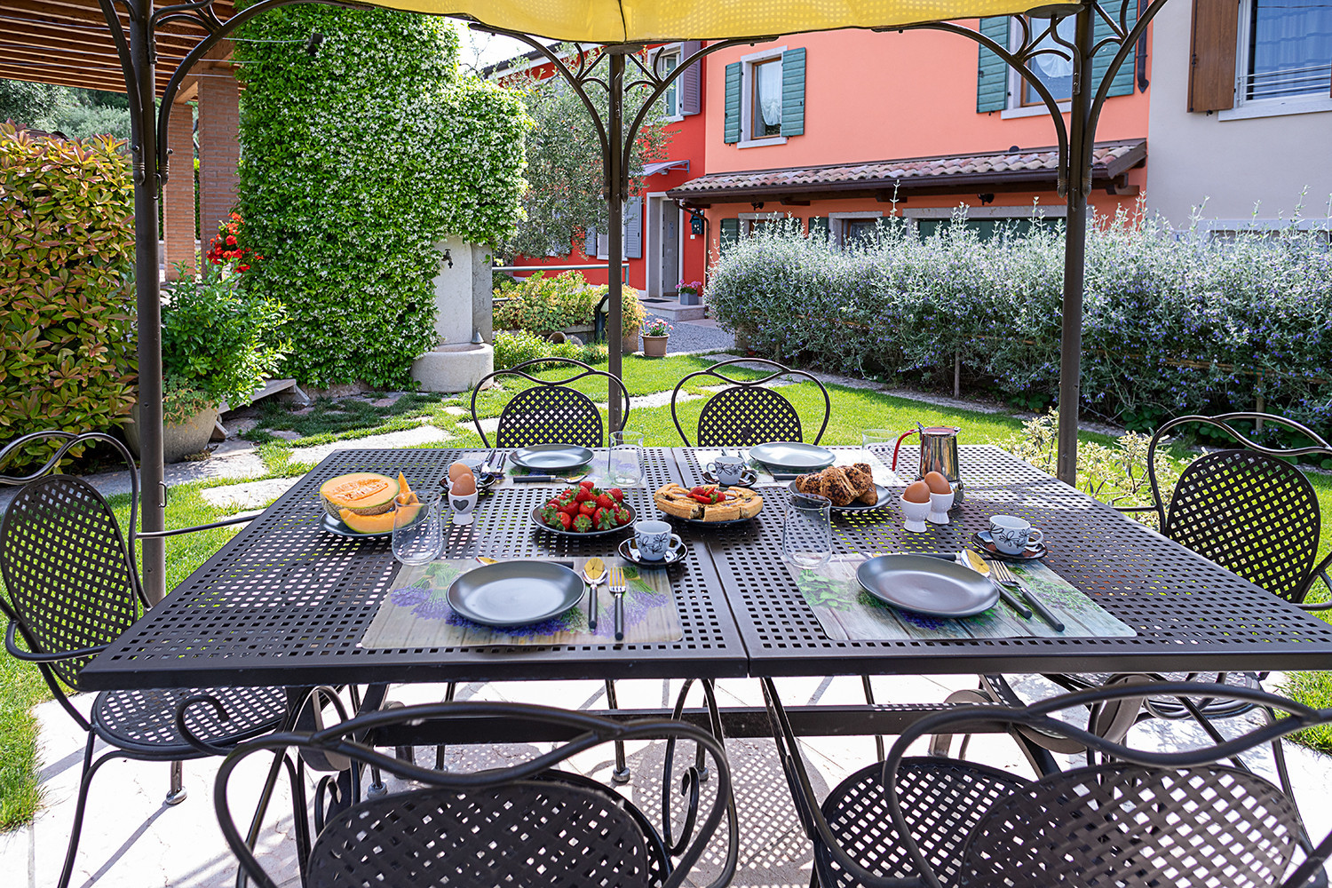  in Bardolino - Regarda – Haus Rustico Petra im Bardolino mit 3 Schlafzimmer, 2 Bäder, Garten