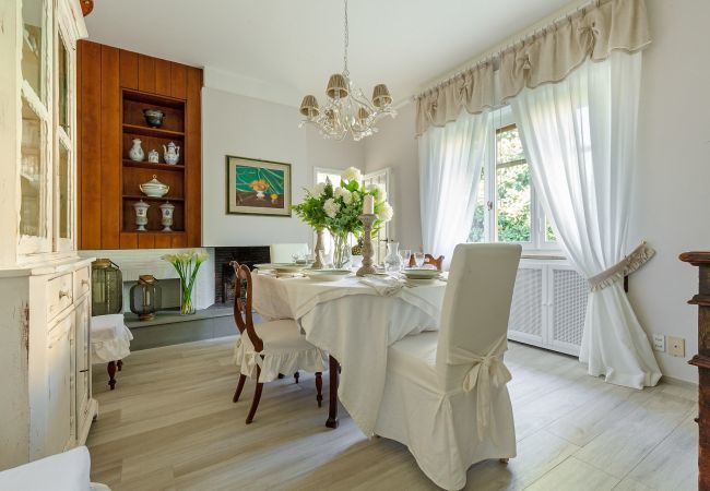 Villa in Lucca - Villa Olivia Villa in Lucca - Villa Olivia