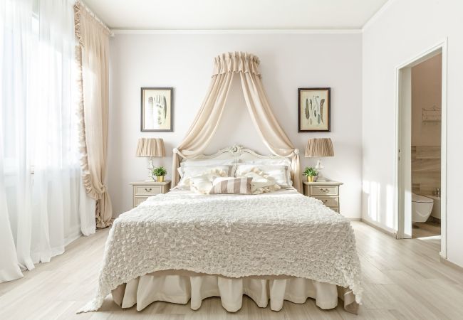 Villa in Lucca - Villa Olivia Villa in Lucca - Villa Olivia