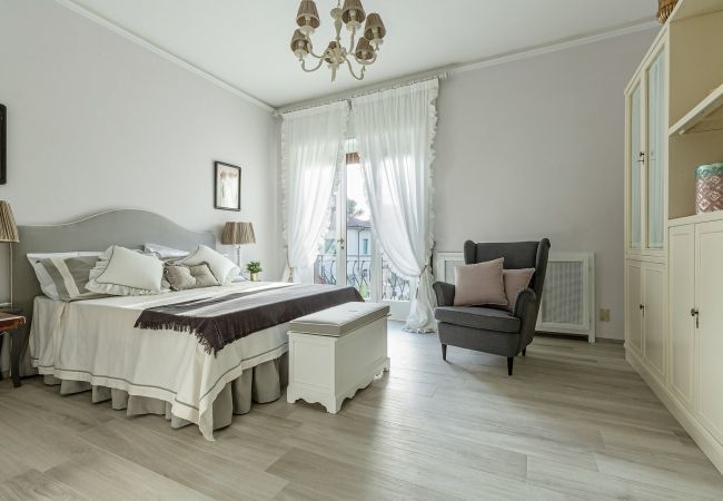 Villa in Lucca - Villa Olivia Villa in Lucca - Villa Olivia