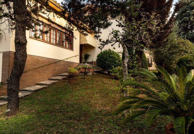 Villa in Lucca - VILLA OLIVIA: a New Luxury Villa with Garden in Lucca with PARKING