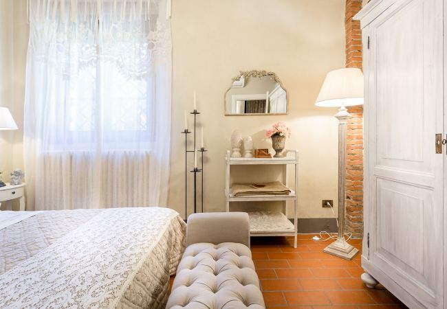 Villa in Uzzano - Rosyabate Cottage Villa in Uzzano - Rosyabate Cottage