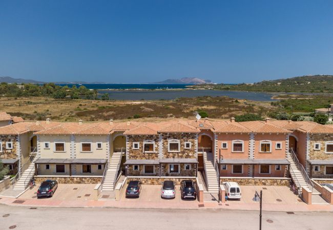 Ferienwohnung in Olbia - Myrsine 7S - Designwohnung, 4 Minuten vom Sandstrand entfernt