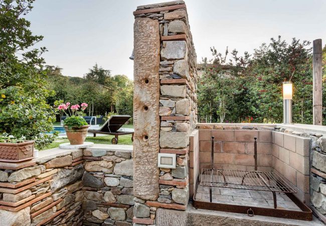 Villa in Pieve di Compito - A secret sweet idyllic retreat for 2 couples with private pool & air conditioning