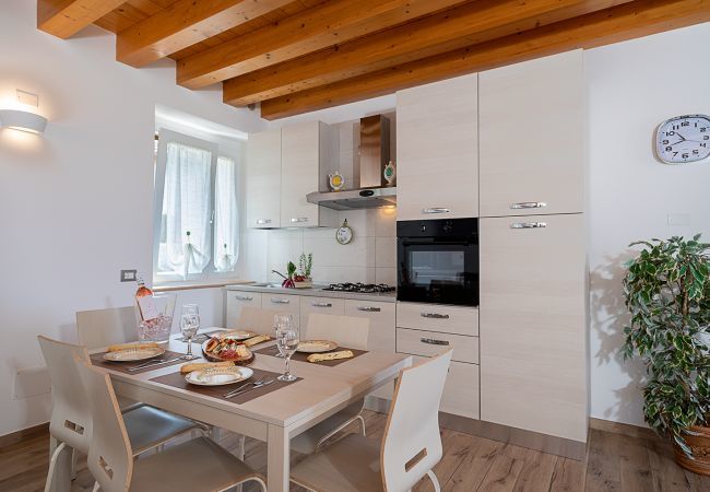 Ferienhaus in Bardolino - Regarda - romantisches  Rustico Casa Rossa 1 mit WLan, Klimaanlage