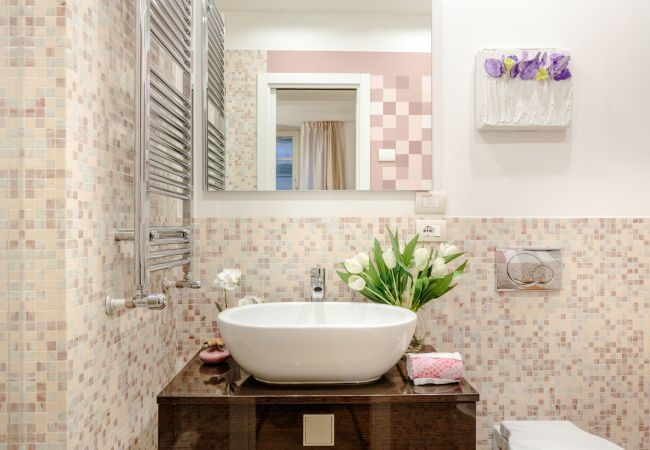 Ferienwohnung in Lucca - Orchidea Bianca Apartment Ferienwohnung in Lucca - Orchidea Bianca Apartment