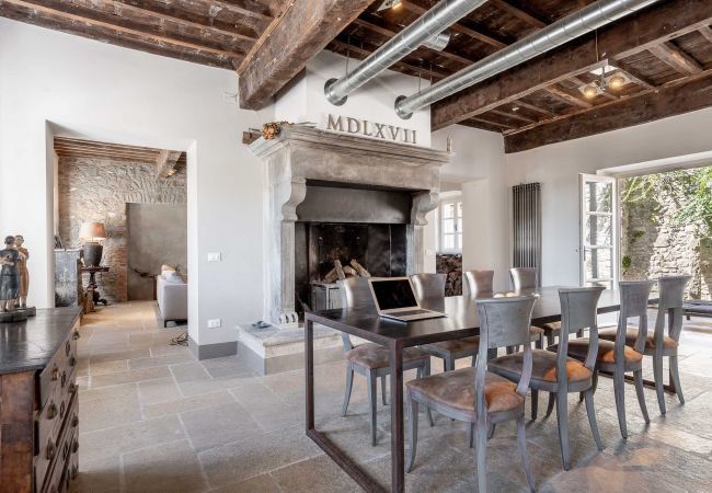 Villa in Pescaglia - Palazzo Giusti Villa in Pescaglia - Palazzo Giusti