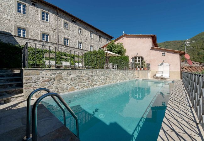 Villa in Pescaglia - Palazzo Giusti Villa in Pescaglia - Palazzo Giusti