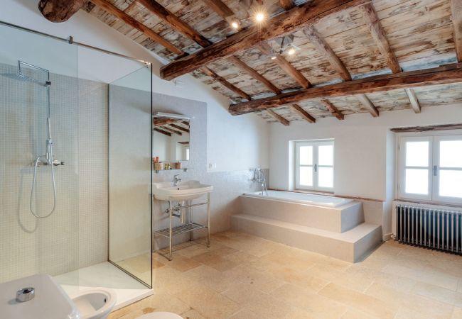 Villa in Pescaglia - Palazzo Giusti Villa in Pescaglia - Palazzo Giusti