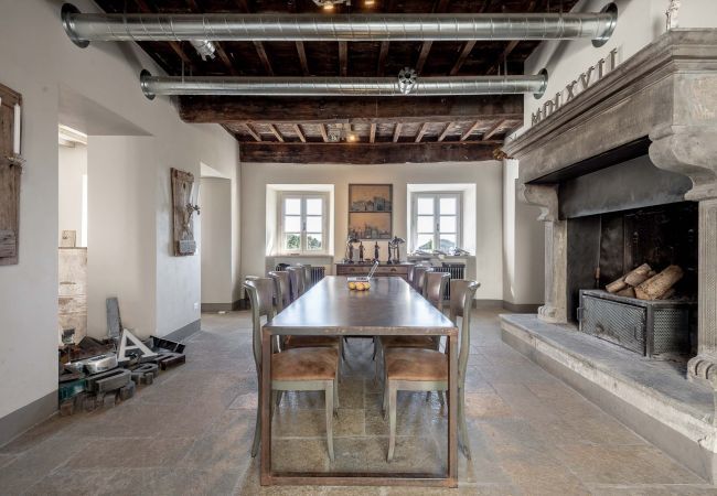 Villa in Pescaglia - Palazzo Giusti Villa in Pescaglia - Palazzo Giusti