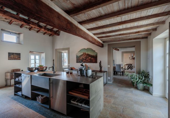 Villa in Pescaglia - Palazzo Giusti Villa in Pescaglia - Palazzo Giusti