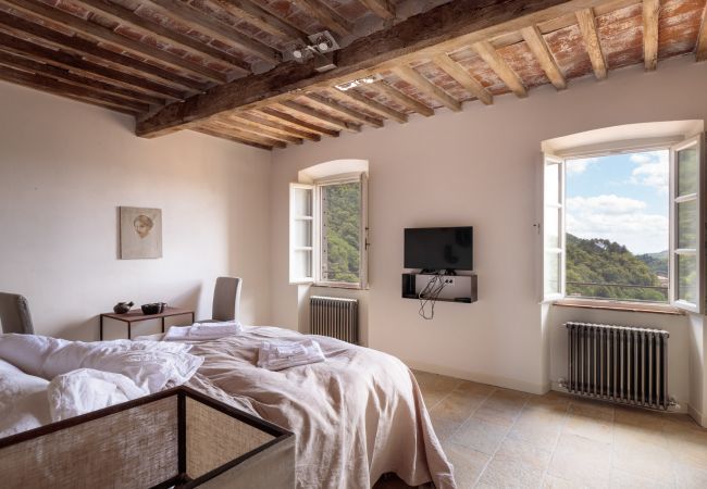 Villa in Pescaglia - Palazzo Giusti Villa in Pescaglia - Palazzo Giusti
