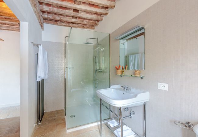 Villa in Pescaglia - Palazzo Giusti Villa in Pescaglia - Palazzo Giusti