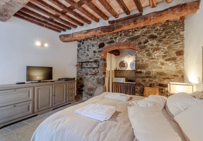 Villa in Pescaglia - Palazzo Giusti Villa in Pescaglia - Palazzo Giusti