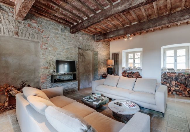 Villa in Pescaglia - Palazzo Giusti Villa in Pescaglia - Palazzo Giusti