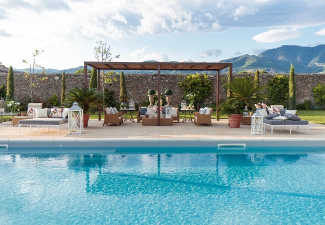 Villa in Lucca - Villa Hugo Villa in Lucca - Villa Hugo