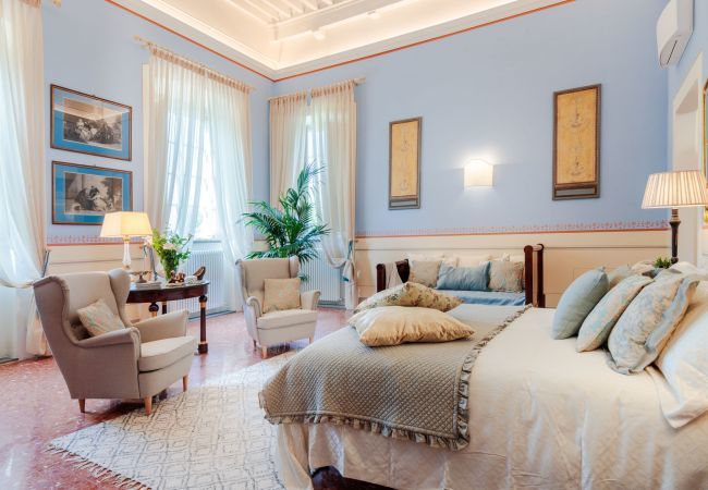 Villa in Lucca - Villa Hugo Villa in Lucca - Villa Hugo