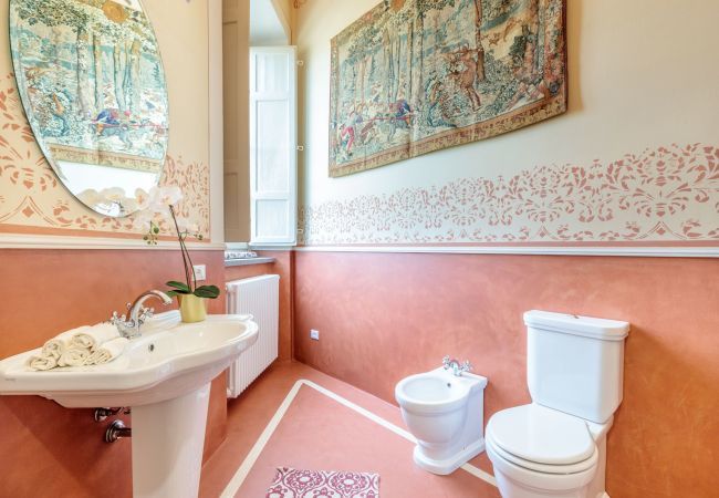 Villa in Lucca - Villa Hugo Villa in Lucca - Villa Hugo