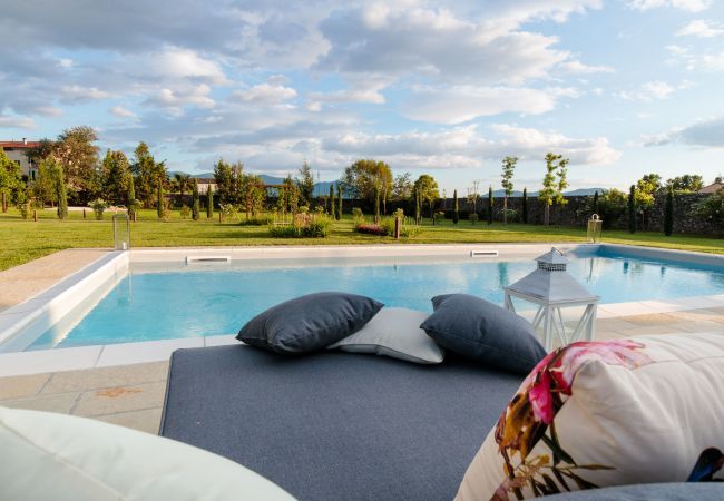 Villa in Lucca - Villa Hugo Villa in Lucca - Villa Hugo