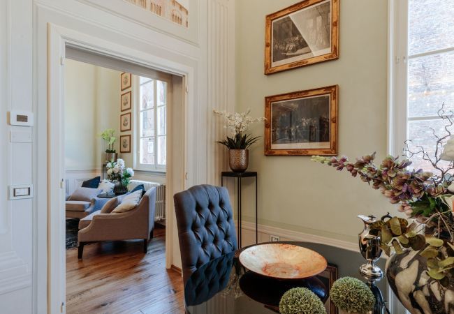 Ferienwohnung in Lucca - The Medieval Penthouse | 5 Bedrooms Ferienwohnung in Lucca - The Medieval Penthouse | 5 Bedrooms