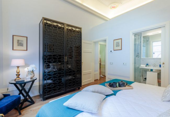 Ferienwohnung in Lucca - The Medieval Penthouse | 5 Bedrooms Ferienwohnung in Lucca - The Medieval Penthouse | 5 Bedrooms