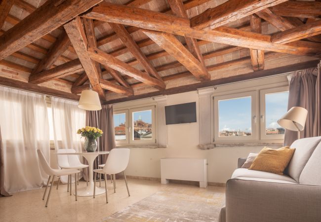 Ferienwohnung in Venezia - Lion Palace Suite Terrace R&R Ferienwohnung in Venezia - Lion Palace Suite Terrace R&R
