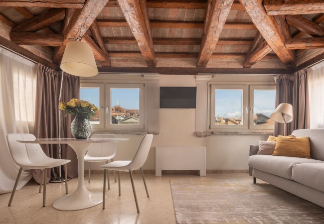 Ferienwohnung in Venezia - Lion Palace Suite Terrace R&R Ferienwohnung in Venezia - Lion Palace Suite Terrace R&R