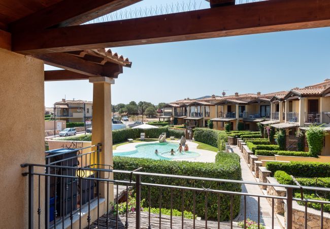 Ferienwohnung in Olbia - Myrsine Genny - schöne Wohnung direkt am Pool