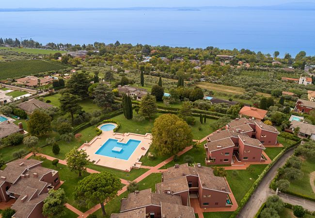 Ferienwohnung in Bardolino - Regarda - Blue View 2 mit Pool, Seeblick, Wlan, 2 Schlafzimmer ,ideal für Pärchen und Familien 