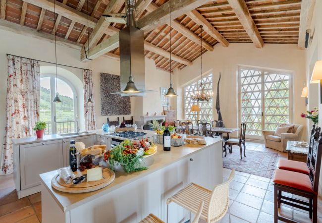 Villa in Lucca - Villa Petra Villa in Lucca - Villa Petra
