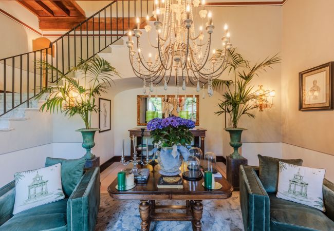 Villa in Lucca - Villa Borbone - perched on the Lucca Hills Villa in Lucca - Villa Borbone - perched on the Lucca Hills