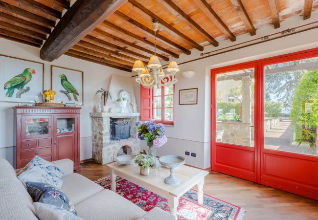 Villa in Lucca - Villa Borbone - perched on the Lucca Hills Villa in Lucca - Villa Borbone - perched on the Lucca Hills