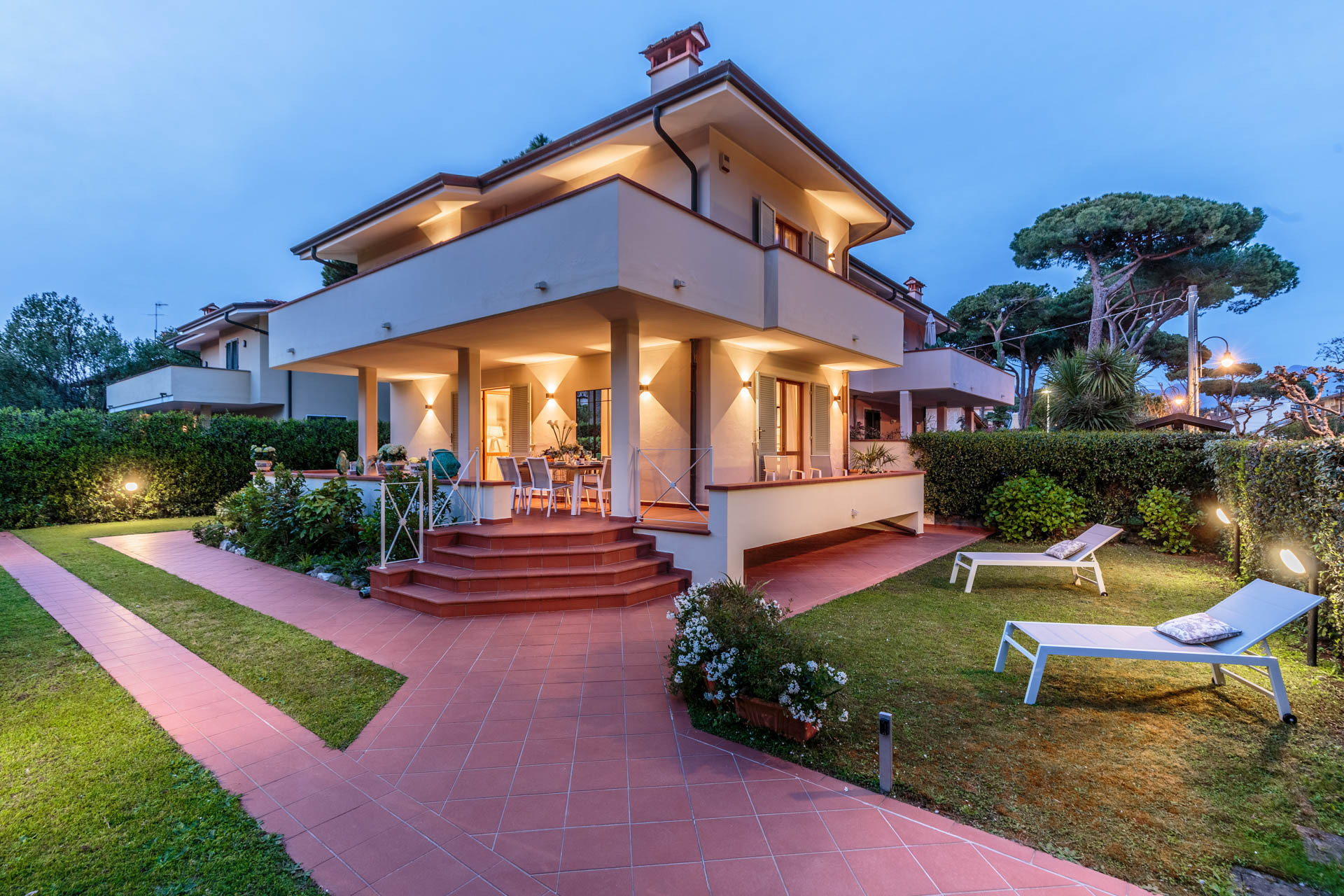 Villa in Marina di Pietrasanta - Regina Beach Villa, by the beach in Marina di Piet