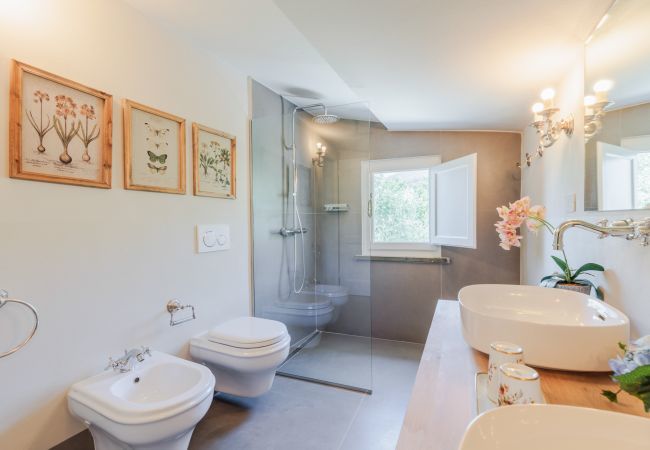 Villa in Capannori - Villa Noa, a Private Retreat with View Villa in Capannori - Villa Noa, a Private Retreat with View