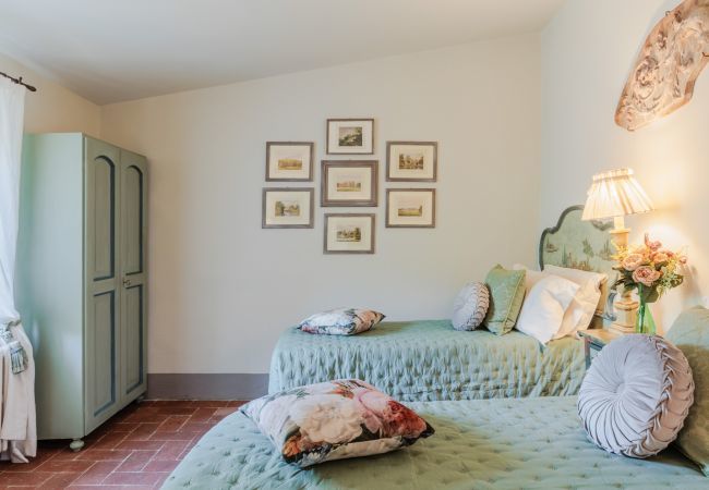 Villa in Capannori - Villa Noa, a Private Retreat with View Villa in Capannori - Villa Noa, a Private Retreat with View