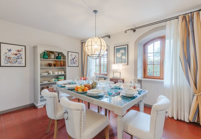 Villa in Monte San quirico - Villa Cesare, Convenient and Smart Villa in Monte San quirico - Villa Cesare, Convenient and Smart