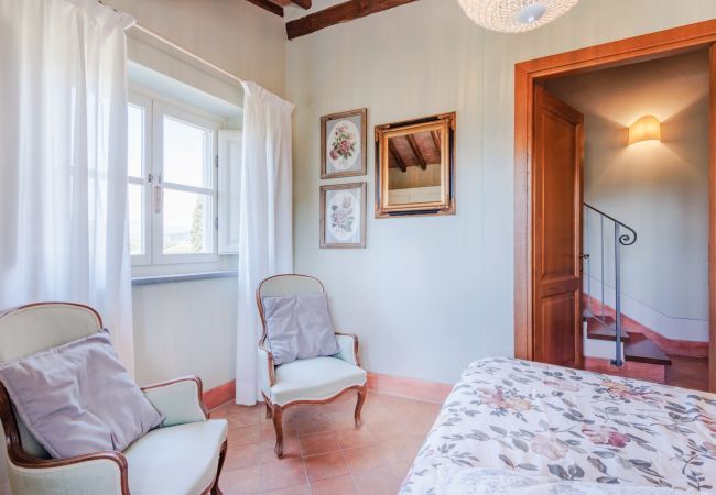 Ferienwohnung in Monte San quirico - Anna Farmhouse Apartment in Wine Resort in Lucca Ferienwohnung in Monte San quirico - Anna Farmhouse Apartment in Wine Resort in Lucca